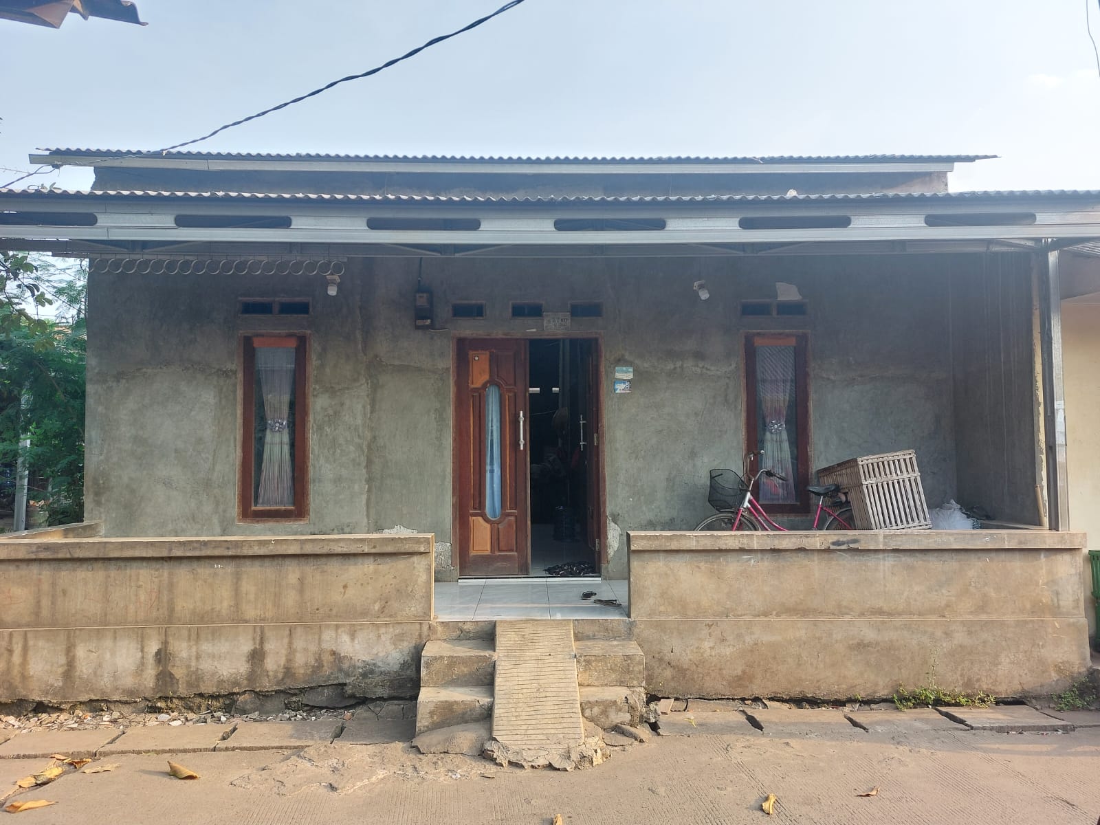 DIJUAL RUMAH DI MARGAHAYU BEKASI TIMUR