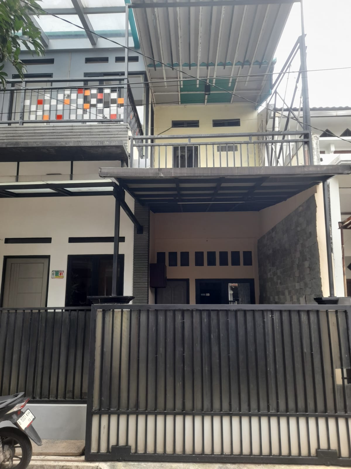 DIJUAL RUMAH 2 LANTAI DI PEKAYON BEKASI